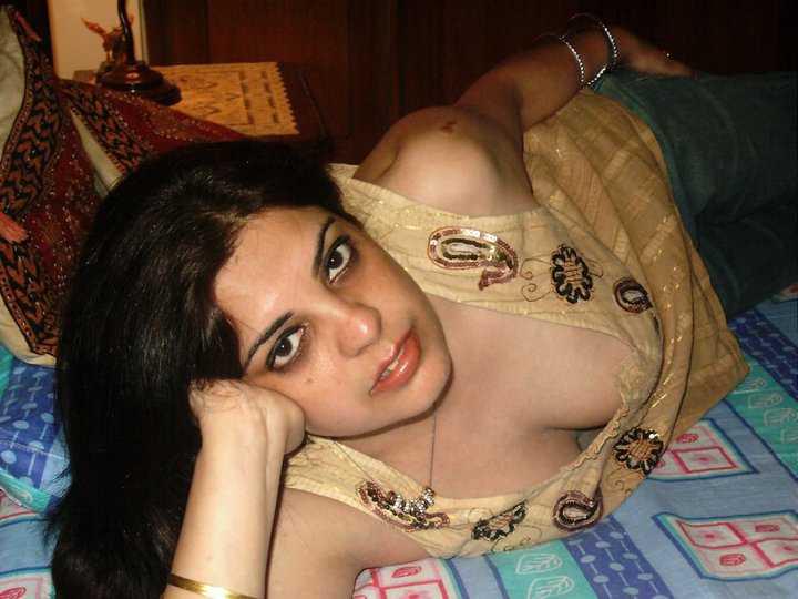 boudi nude fotos porno de shakira